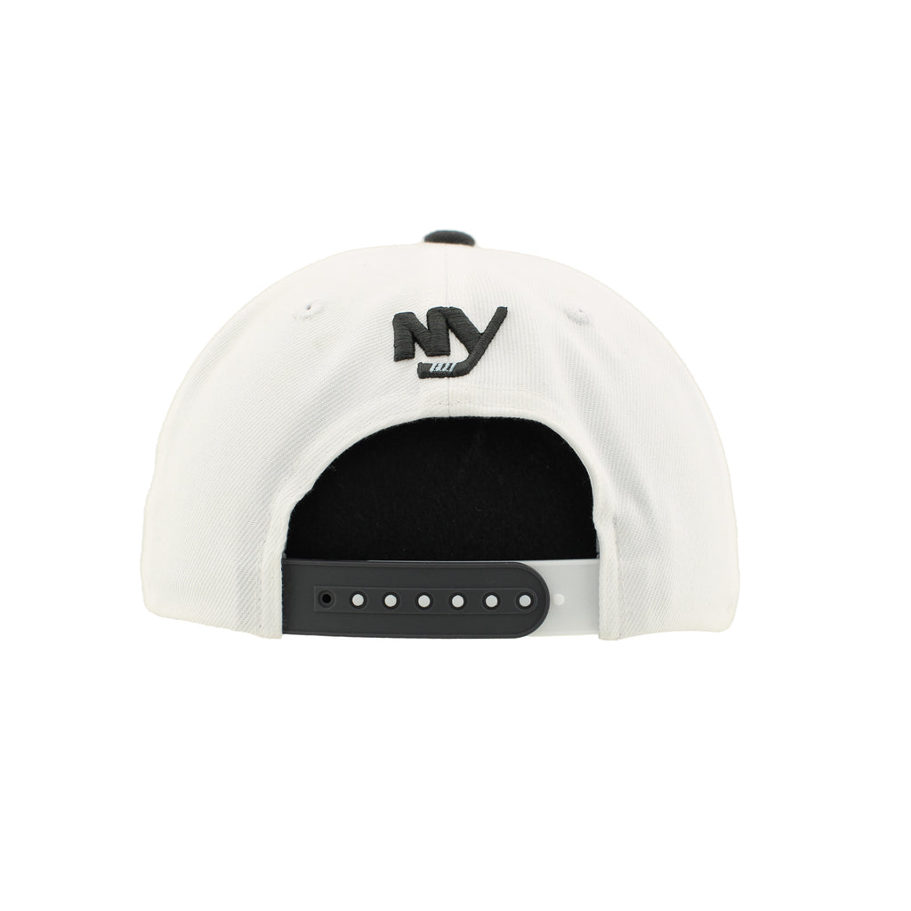 Islanders Primary Logo Bicolor Snap Hat